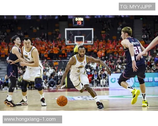 山东黄金迎战北京北控争夺篮球赛季关键胜利的精彩对决