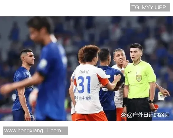 鲁能与国安赛场冲突引发球迷热议背后的深层次原因分析 鲁能与国安赛场冲突引发球迷热议背后的深层次原因分析